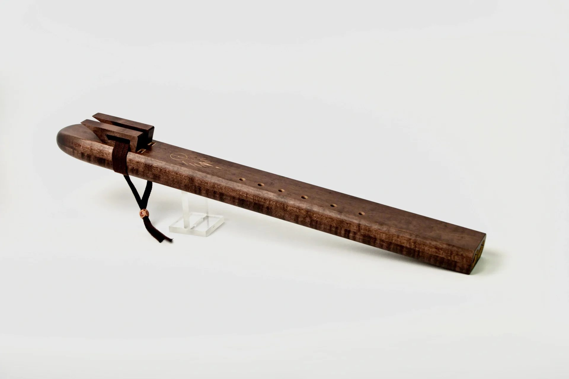 Side view of AMA F# double flute showing dual air chambers